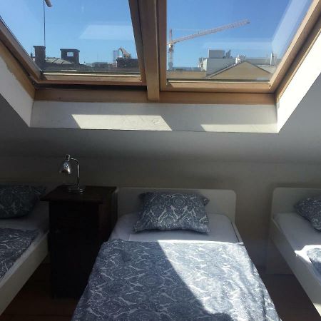 Hostel Rosemary Прага Экстерьер фото