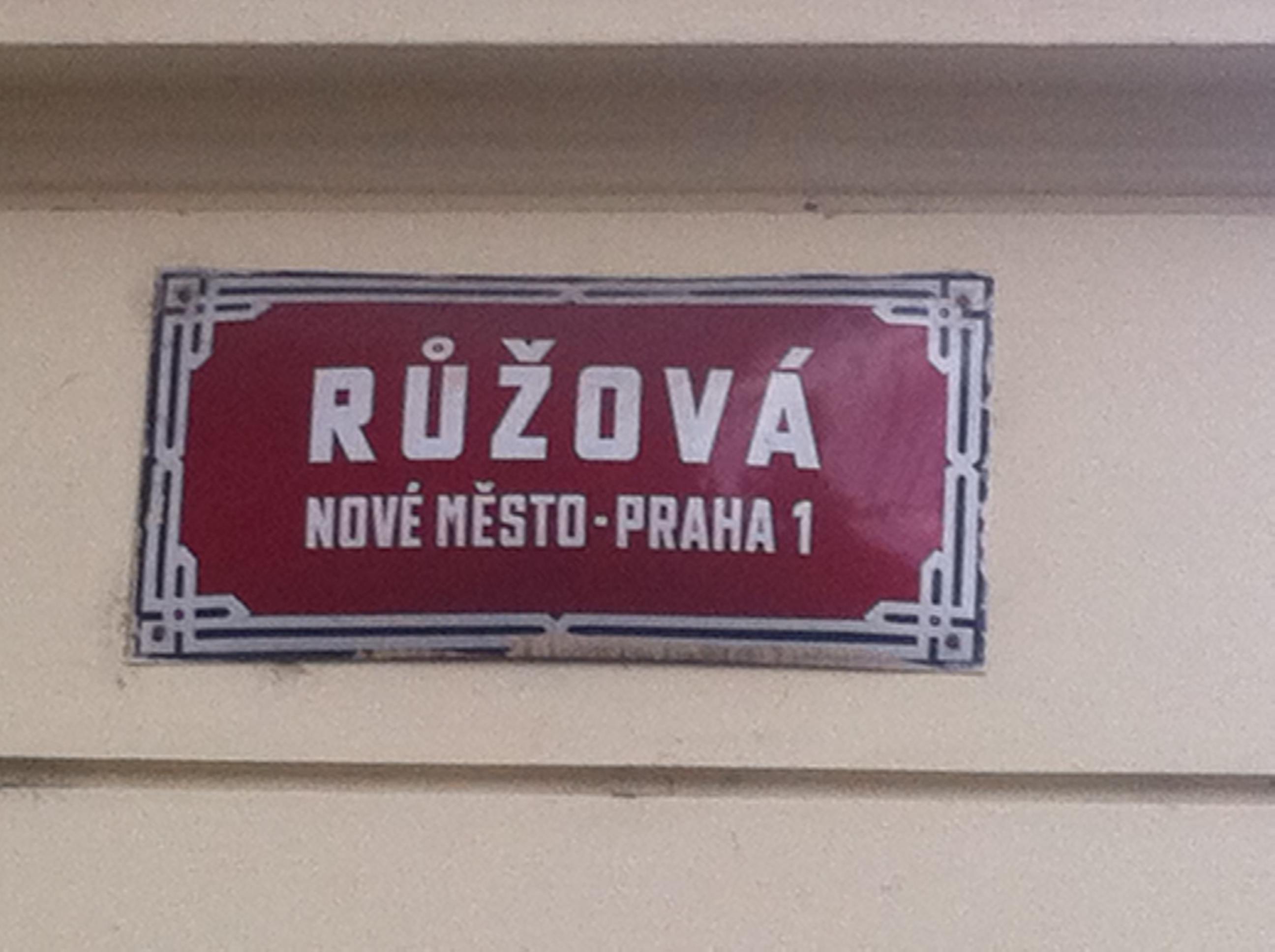 Hostel Rosemary Прага Экстерьер фото