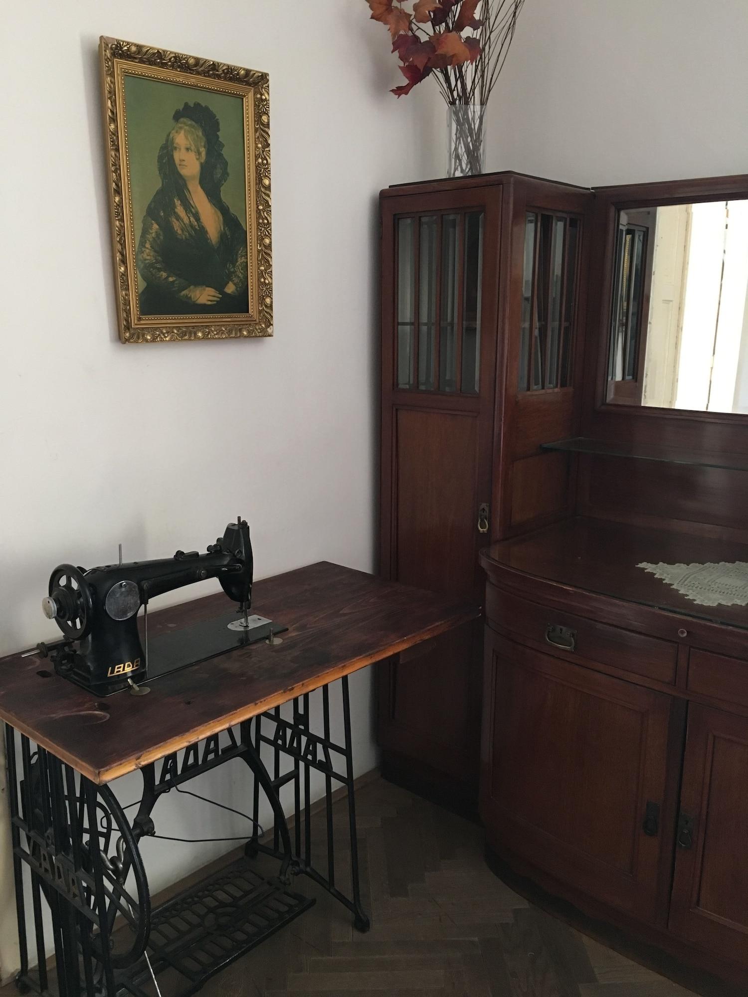 Hostel Rosemary Прага Экстерьер фото
