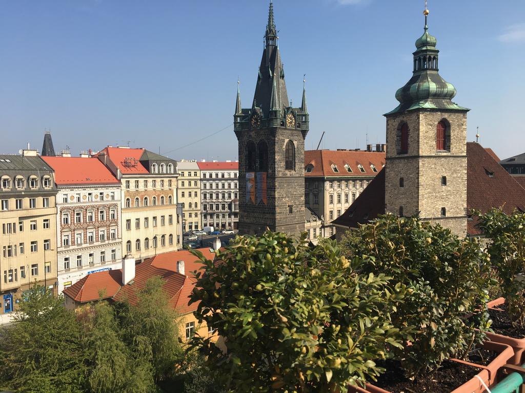 Hostel Rosemary Прага Экстерьер фото
