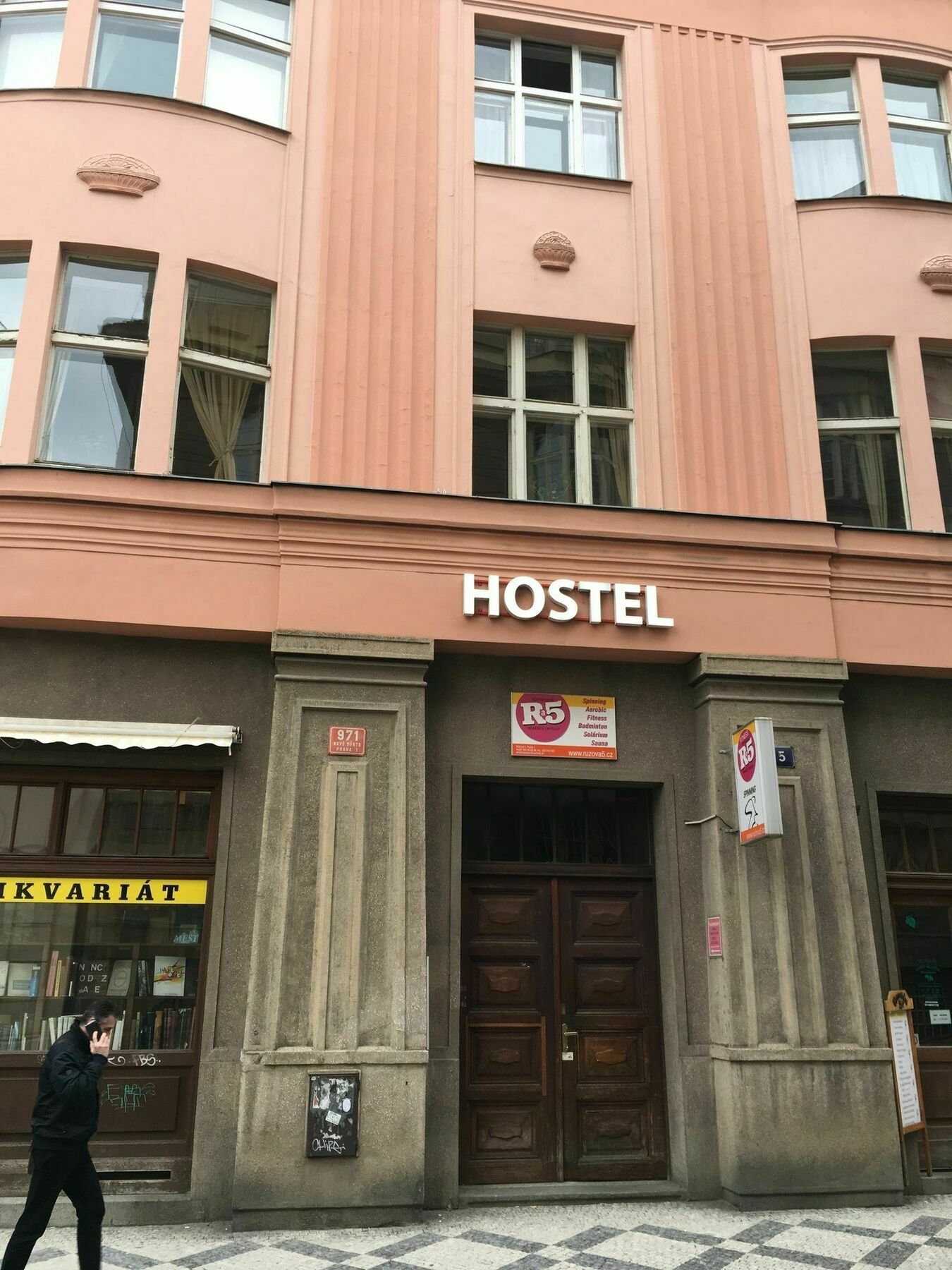 Hostel Rosemary Прага Экстерьер фото